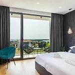 فيلة Luxury Taboo & In For 8 People With Heated Pool & Wellness Area