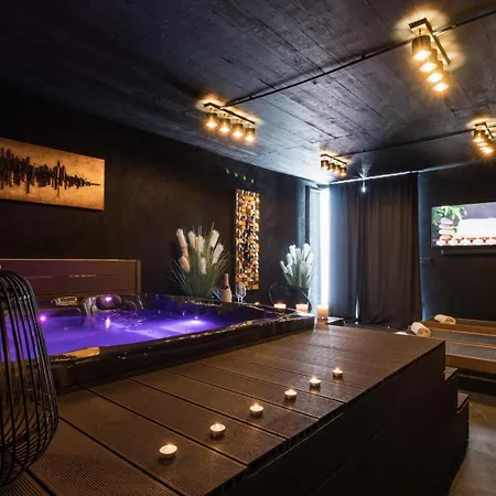 Luxury Taboo & In For 8 People With Heated Pool- Wellness & Sea View *