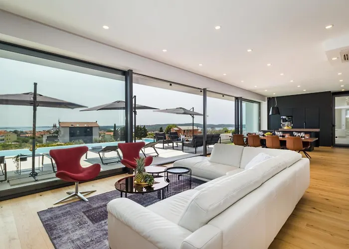 Luxury Taboo & In For 8 People With Heated Pool & Wellness Area * 메덜린