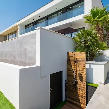 Villa Luxury Taboo & In For 8 People With Heated Pool & Wellness Area *