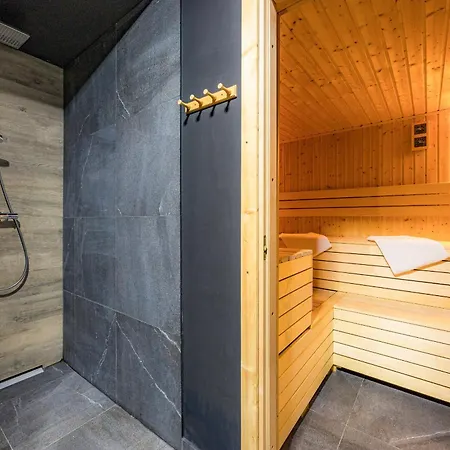 Luxury Taboo & In For 8 People With Heated Pool & Wellness Area Villa Medulin