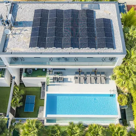 Luxury Taboo & In For 8 People With Heated Pool & Wellness Area Villa Medulin