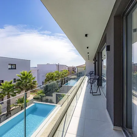 Luxury Taboo & In For 8 People With Heated Pool & Wellness Area *