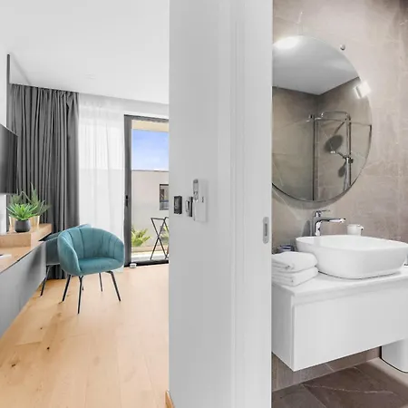 Luxury Taboo & In For 8 People With Heated Pool & Wellness Area *