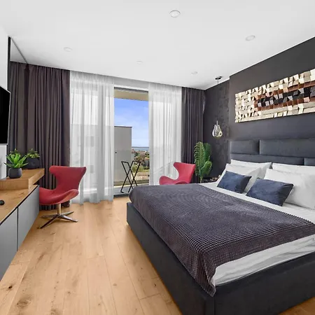 Luxury Taboo & In For 8 People With Heated Pool & Wellness Area * Medulin