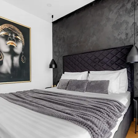Luxury Taboo & In For 8 People With Heated Pool & Wellness Area *