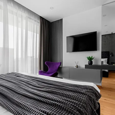 Luxury Taboo & In For 8 People With Heated Pool & Wellness Area